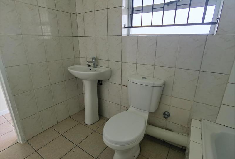2 Bedroom Property for Sale in Kensington Western Cape